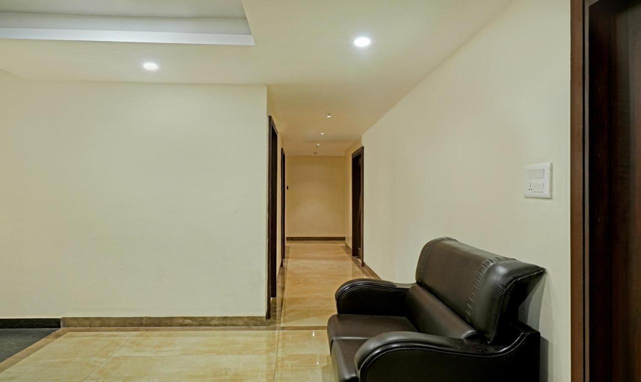Treebo Trend Jsn Grand Hotel Vijayawāda Exterior foto