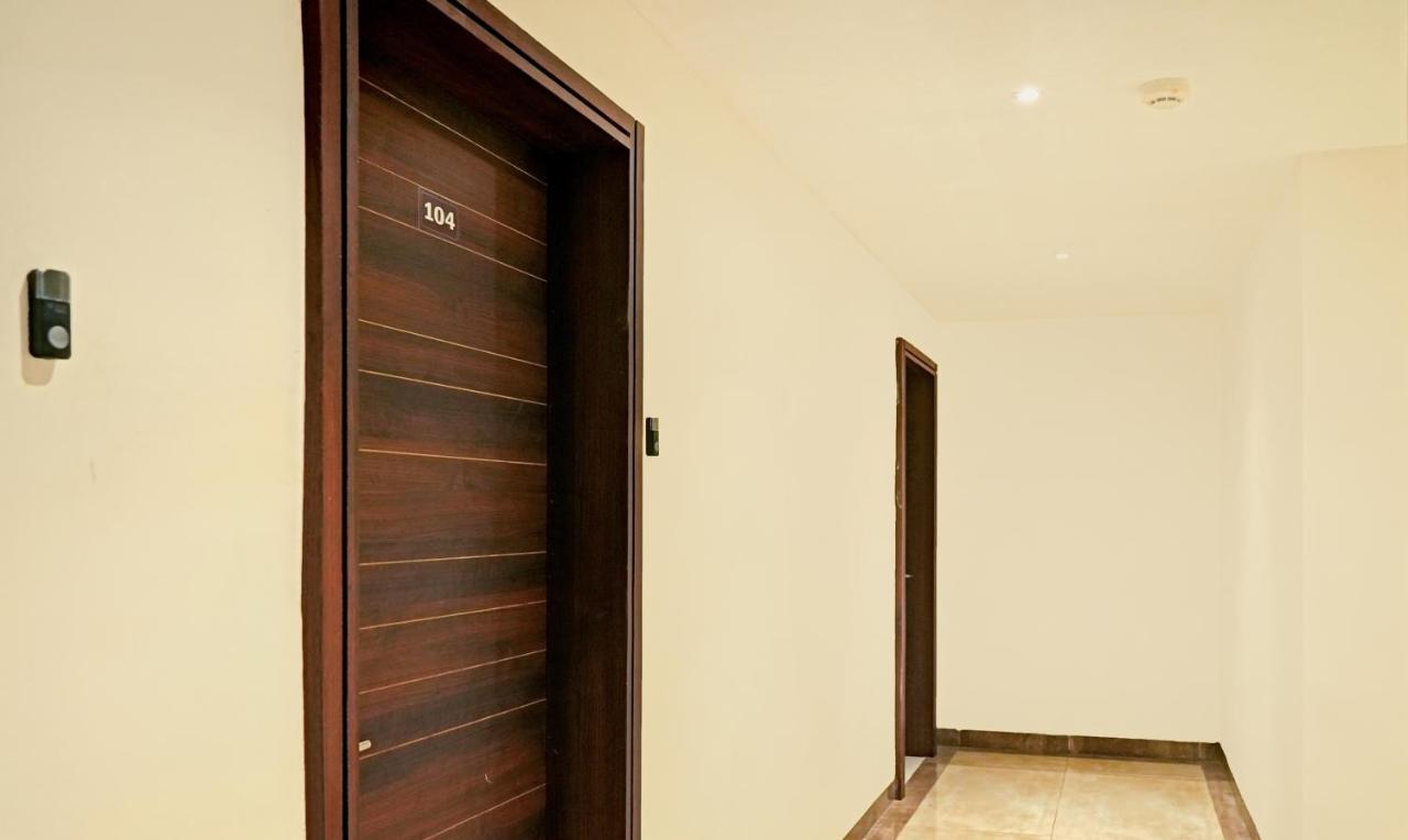 Treebo Trend Jsn Grand Hotel Vijayawāda Exterior foto